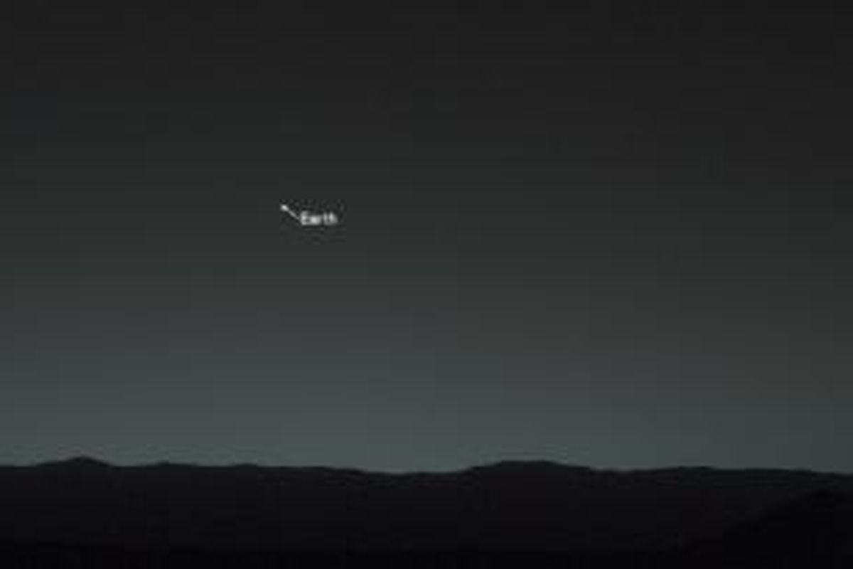 Wajah Bumi dan Bulan yang dipotret oleh wahana antariksa Curiosity dari Mars pada 31 Januari 2014 lalu. 
