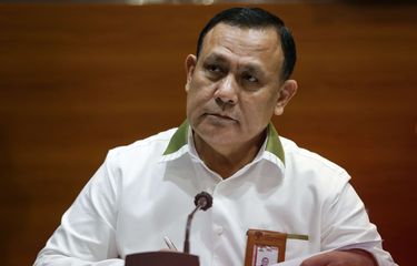 KPK Tak Usut Lagi Kasus “Kardus Durian”, MAKI Sebut Firli Bahuri ...