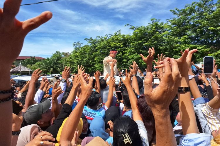 Capres 02 Prabowo Subianto menggelar kampanye di Kota Bengkulu, Kamis (11/1/2024)