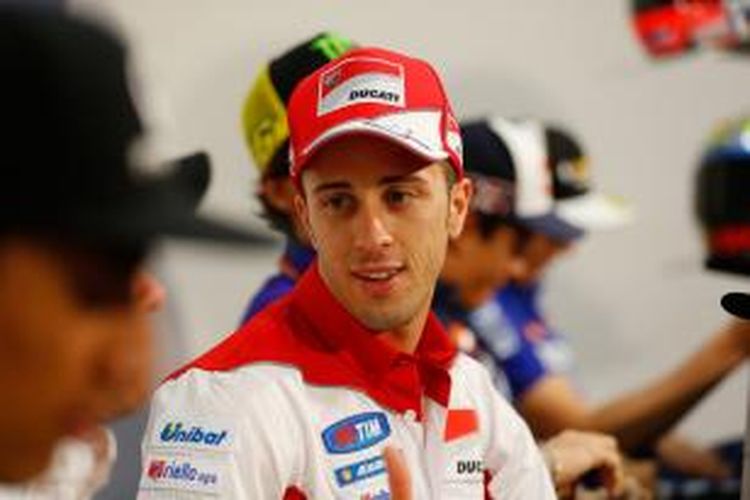 Pebalap Ducati asal Italia, Andrea Dovizioso, menghadiri jumpa pers jelang GP Argentina di Sirkuit Termas de Rio Hondo, Kamis (16/4/2015).