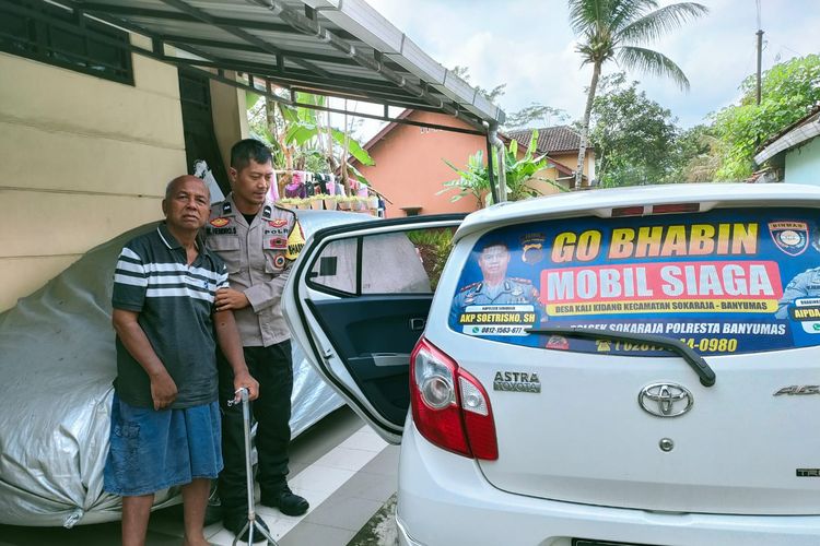 Mobil Go Bhabin untuk mengantar warga kurang mampu yang akan berobat ke rumah sakit.