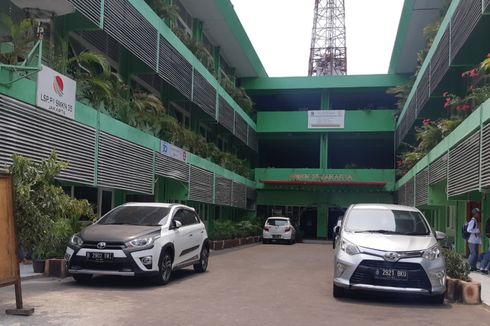 Gara-gara Sebuah Gedung, Bangunan SMKN 35 Jakarta Terpisah dari Lapangannya