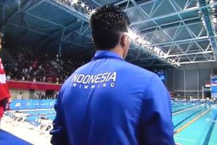 Dominasi Siman Sudartawa  patah di nomor 100 meter gaya punggung SEA Games XXVIII/2015.