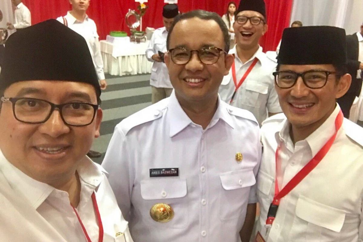 Gubernur DKI Jakarta Anies Baswedan dan Wakil Gubernur Sandiaga Uno hadiri acara konferensi nasional Parta Gerindra di Sentul, Rabu (18/10/2017). 