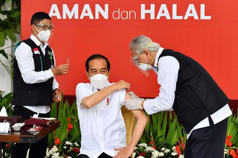 Disuntik Vaksin Covid-19 yang Kedua, Jokowi: Tidak Terasa Sakit