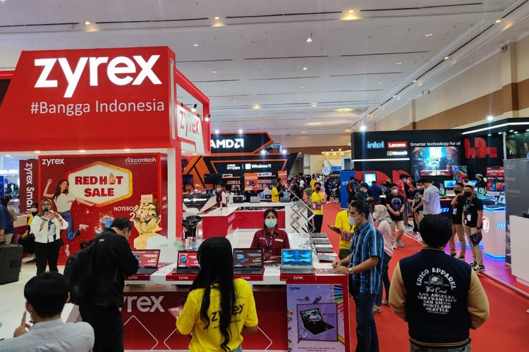 Sejumlah brand laptop menjual produknya dengan potongan harga dan berbagai promo di Indocomtech 2022 yang digelar 22 hingga 26 Juni di JCC Senyan, Jakarta. 
