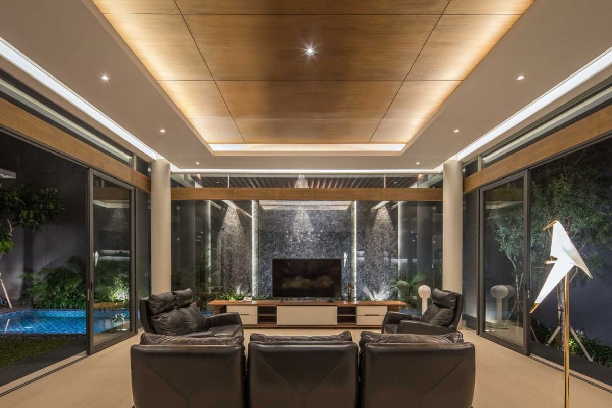 Ruang keluarga modern minimalis karya Rakta Studio // Arsitag.com