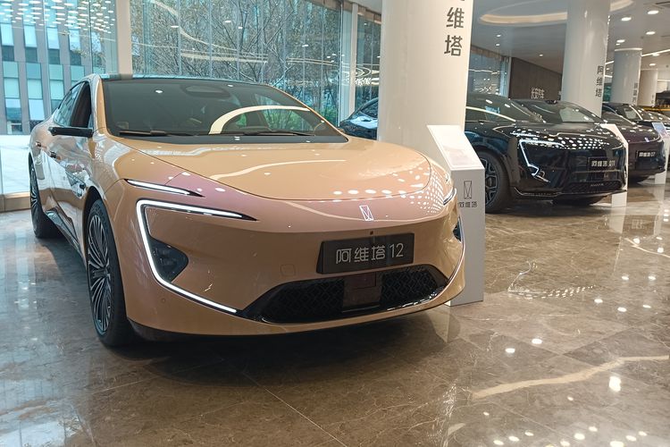 Berbagai mobil Changan di pusat riset dan pengembangan CHongqing