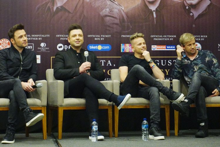 Shane Filan, Mark Feehily, Nicky Byrne, dan Kian Egan yang tergabung dalam Westlife dalam jumpa pers di ICE, BSD City, Tangerang, Rabu (7/8/2019).