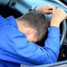 Mobil Tabrak Trotoar, Ingat Lagi Bahaya Berkendara dalam Kondisi Mengantuk