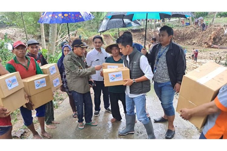 BRI salurkan bantuan untuk korban banjir di Jawa Timur 