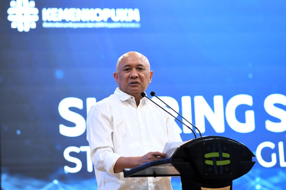 Pada acara sharing session program Startup Go Global 2024 dengan tema Peningkatan Daya Saing Startup Indonesia from Local to Global, Menteri Koperasi dan UKM (MenKopUKM), Teten Masduki menjelaskan tiga tantangan utama startup untuk menembus pasar global.