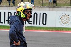 Rossi Ketahuan Pakai Helm Arai 