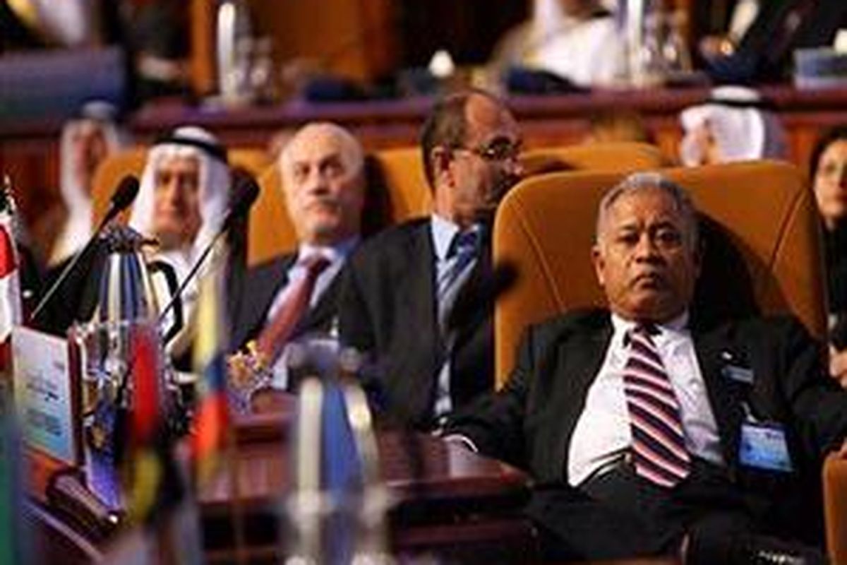 Menteri ESDM Purnomo Yusgiantoro saat mengikuti salah satu sidang OPEC.