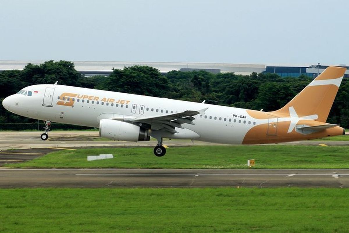 Pesawat Mendarat Darurat di Surabaya, Super Air Jet Minta Maaf 