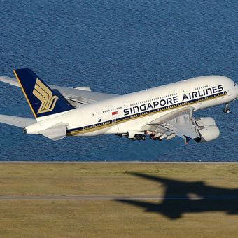 Ilustrasi pesawat Airbus A380 yang dioperasikan maskapai penerbangan Singapore Airlines.