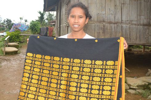 Menjelajahi Desa Tenun di Manggarai Timur, Flores (1)