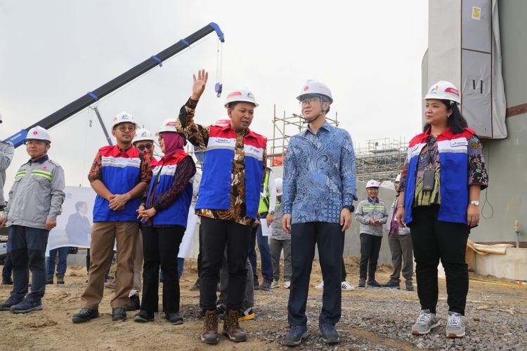 PT Perusahaan Gas Negara (PGN) Tbk sebagai Subholding Gas Pertamina memenuhi kebutuhan gas bumi PT Lotte Chemical Indonesia (LCI) yang digadang sebagai salah satu investasi industri petrokimia terbesar di Asia Tenggara dan beroperasi di Cilegon, Banten.