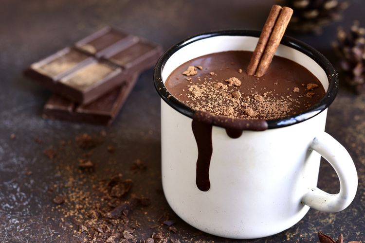 Ilustrasi minuman mengandung coklat, ilustrasi minuman untuk menurunkan kolesterol termasuk coklat hangat