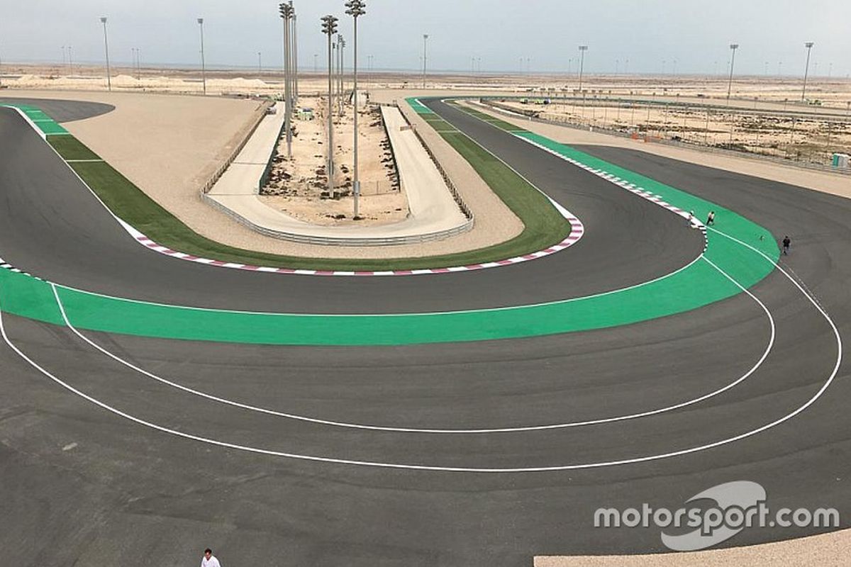 Aturan long lap penalty akan menjadi daftar hukuman baru di MotoGP 2019.