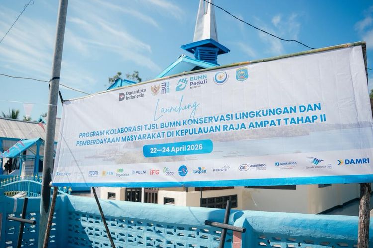 ASDP dan 14 BUMN Tanam Mangrove hingga Perluas Listrik di Raja Ampat