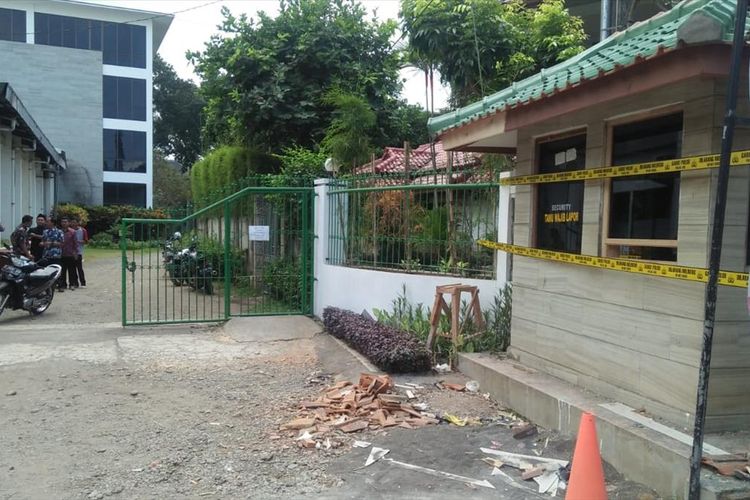 Rumah Menteri Susi di Pangandaran Dilempari Batu Kaca  