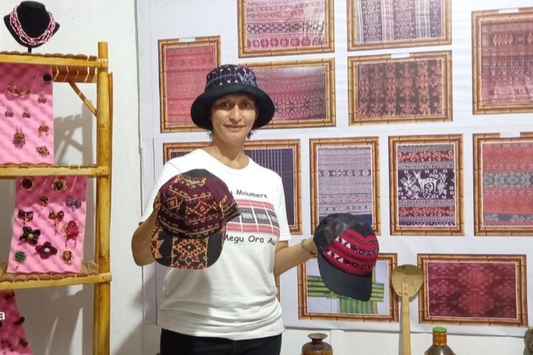 Perjuangan Sonya Da Gama, Rintis Usaha Tenun Ikat Hingga Dipasarkan Keluar NTT