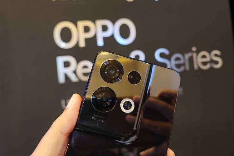 Modul kamera Oppo Reno 8 Pro 5G.