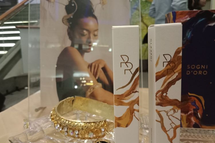 Koleksi MATA HARI GLAZED! by Rollover Reaction yang diluncurkan di Plaza Indonesia, Jakarta, Jumat (26/10/2018).