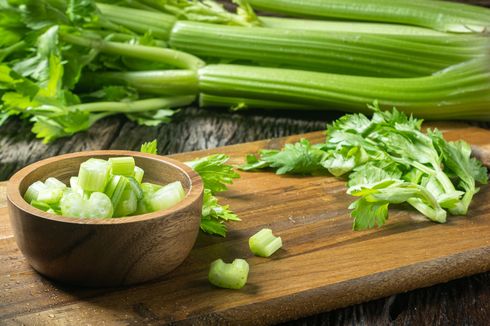 Minum Jus Seledri Bisa Menghancurkan Lemak, Benarkah?