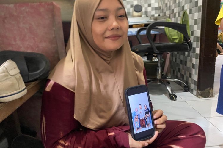 Kakak Rafi Catur Okta Mulya, Novita Tri Endah, Senin (6/10/2025).