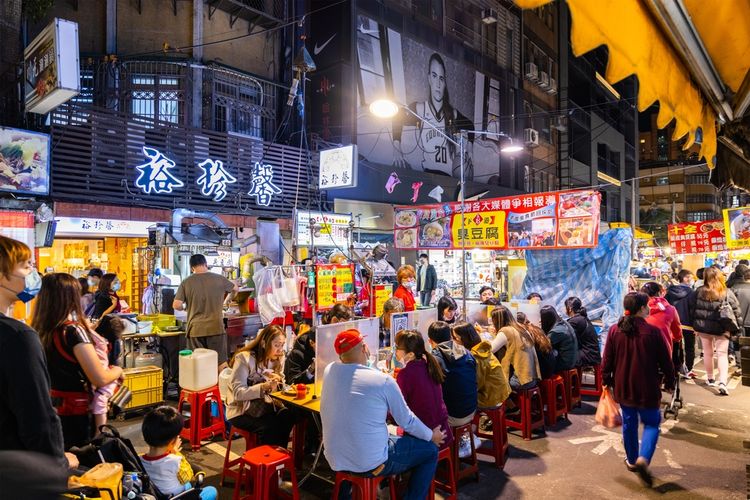 Pasar malam Raohe Street di Taiwan.