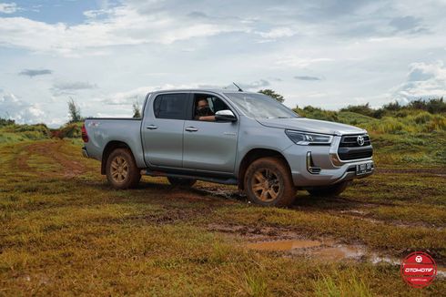 Impresi Mengemudi Toyota Hilux Vs Mitsubishi Triton