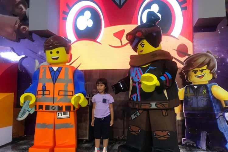Berbagai karakter Lego hadir di Mal Summarecon Kelapa Gading.