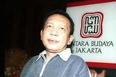 Air Mata Cindy Claudia Iringi Pemakaman Rinto Harahap