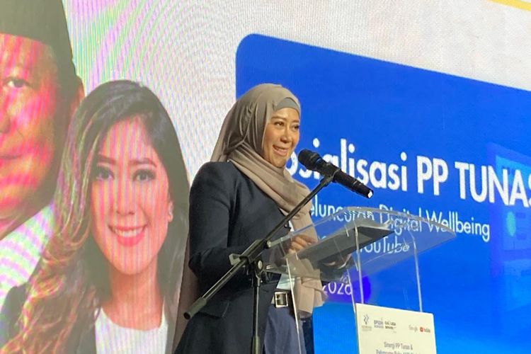 Menteri Komunikasi dan Digital (Menkomdigi) Meutya Hafid, dalam acara peluncuran Buku Panduan Kesehatan Mental Remaja (Digital Wellbeing Guidebook) oleh Google, YouTube, Perhimpunan Dokter Spesialis Kedokteran Jiwa Indonesia (PDSKJI), RS Cipto Mangunkusumo, dan Universitas Indonesia, di Jakarta, Senin (8/6/2026).