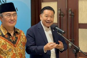 Otto Hasibuan: Kenapa Orang Benci Polri, tapi Makin Banyak yang Mau Jadi Polisi?