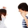 Stop Mengucapkan Umpatan di Depan Anak