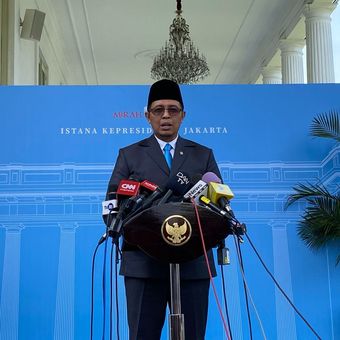 Kepala Komunikasi Kepresidenan Hasan Nasbi di Istana Kepresidenan Jakarta, Senin (24/2/2025).