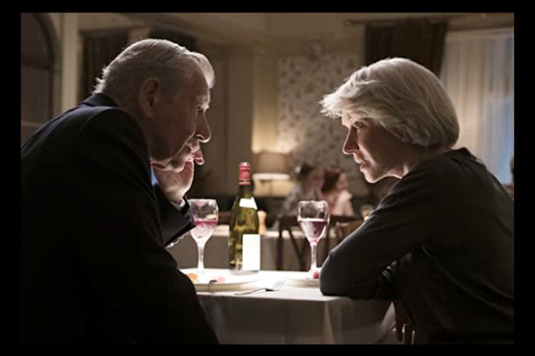 Ian McKellen dan Helen Mirren dalam film The Good Liar (2019). Akan hadir di HBO mulai Sabtu (2/11/2020).