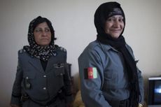 Militan Incar Perempuan Polisi Afganistan