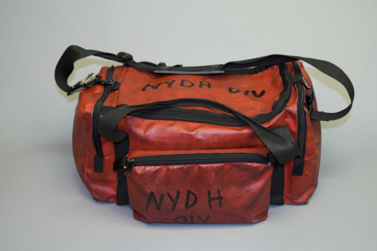 Tas medis milik Juana Lomi yang dibawa ke World Trade Center.