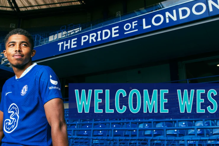 Bek anyar Chelsea, Wesley Fofana, yang dibeli dari Leicester City pada bursa transfer musim panas 2022. Fofana resmi bergabung dengan Chelsea pada Rabu (31/8/2022).