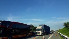 Evakuasi Bus Halmahera Picu Kemacetan di Jalan Tol Medan-Tebingtinggi