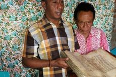 Ada Al Quran dari Kulit Kayu Berusia Ratusan Tahun di Alor, NTT