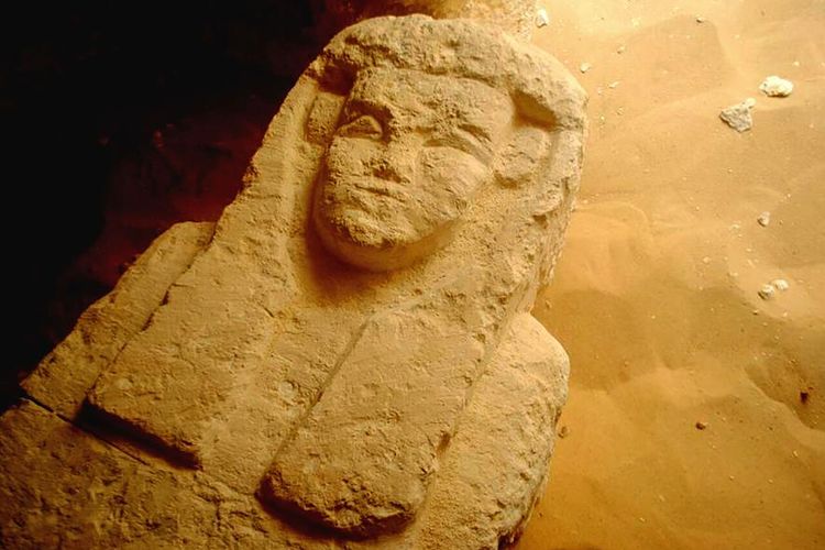 Sarkofagus ini ditemukan di sebuah makam Ptolemeus di daerah yang dikenal sebagai El-Kamin El-Sahraw, di Provinsi Nim, Lembah Minya, selatan Kairo.