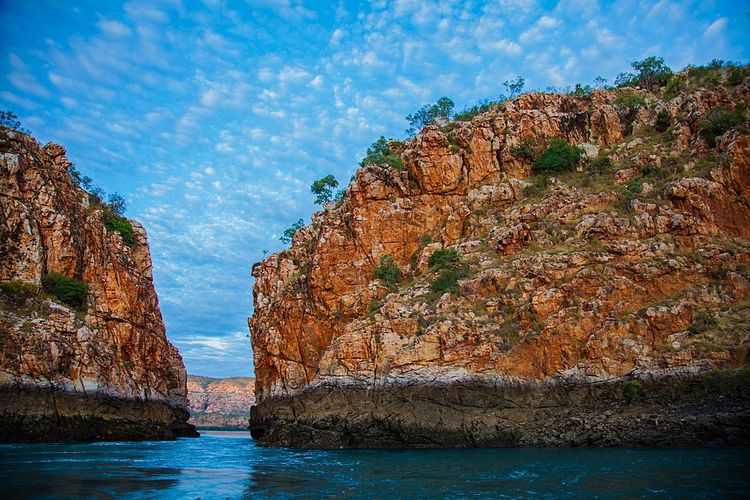 Air Terjun Horizontal di Australia yang tidak akan bisa dilalui perahu wisata.