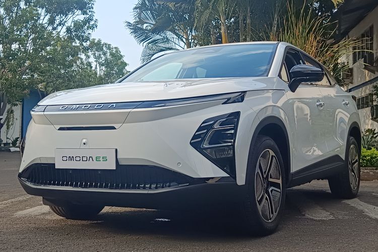 Foto Chery Perkenalkan Omoda E5 Dan Tiggo 8 Pro Max Di IIMS 2024