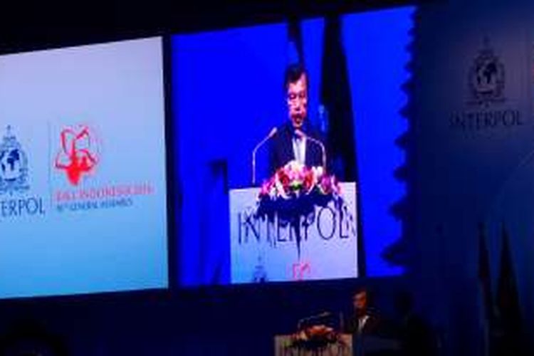 Wakil Presiden Jusuf Kalla membuka Sidanh Umum Interpol ke-85 di Bali Nusa Dua Convention Center (BNDCC), Senin (7/11/2016).