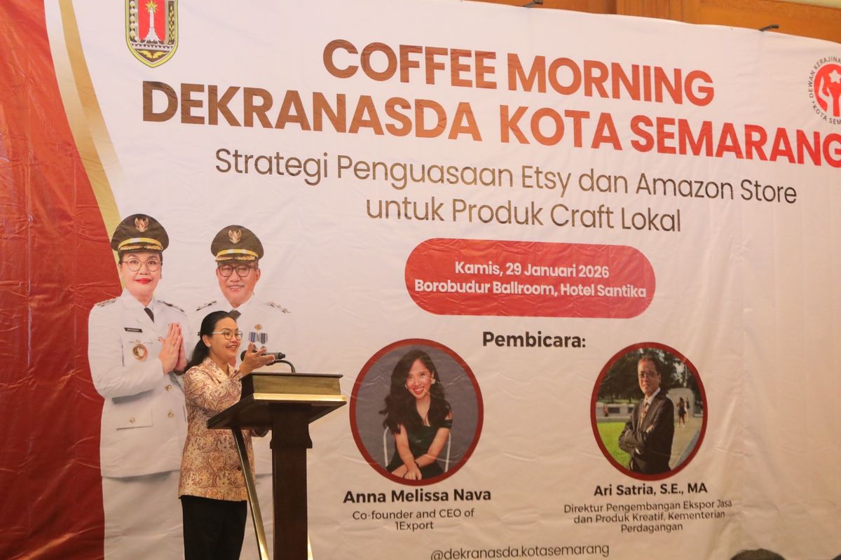 Wali Kota Semarang Agustina Wilujeng saat menghadiri acara Coffee Morning Dewan Kerajinan Nasional Daerah (Dekranasda) Kota Semarang yang digelar di Hotel Santika Premiere, Kecamatan Semarang Tengah, Kota Semarang, Kamis (29/1/2026).